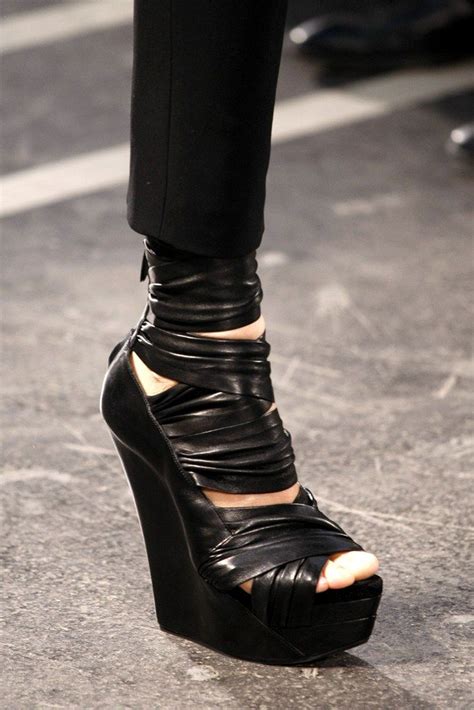 givenchy wedges 2010|Givenchy Spring 2010 Ready.